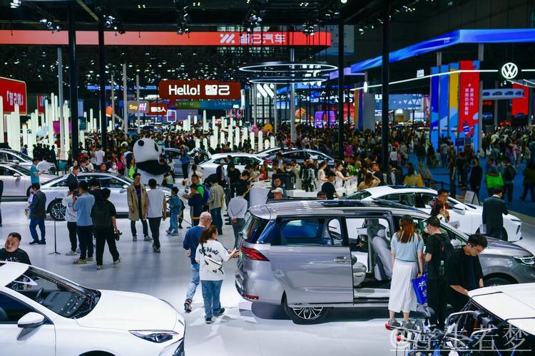 汽车市场暖意升腾 汽车市场暖意升腾